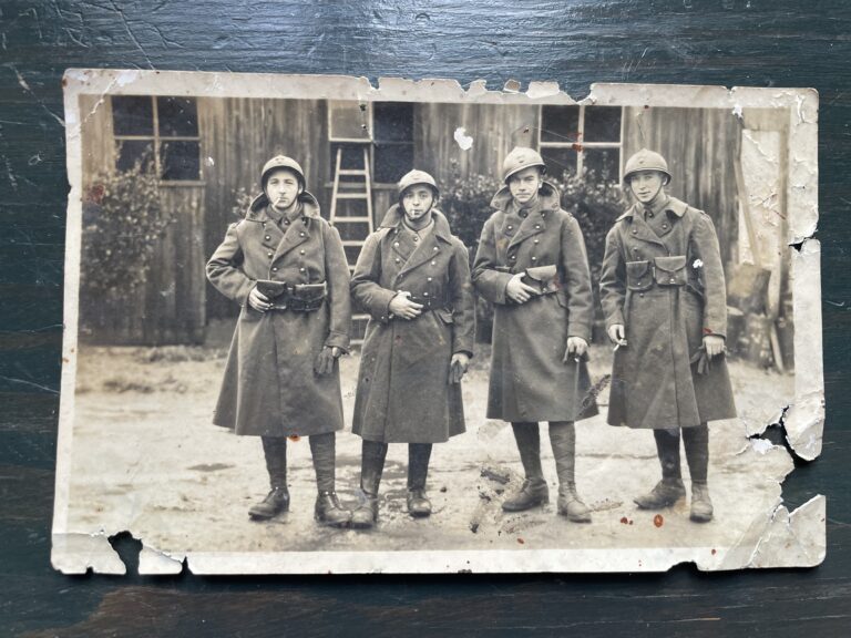 Support abimé pour restauration photo